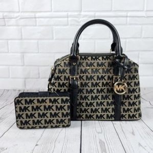 Michael Kors Ginger Duffel Set